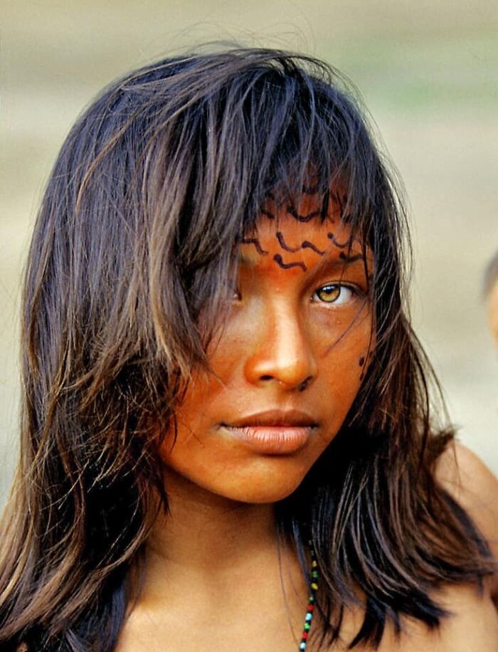 Penha Goes de 22 años, de Aldeia Yanomami, Amazonas - Brasil, 1997
