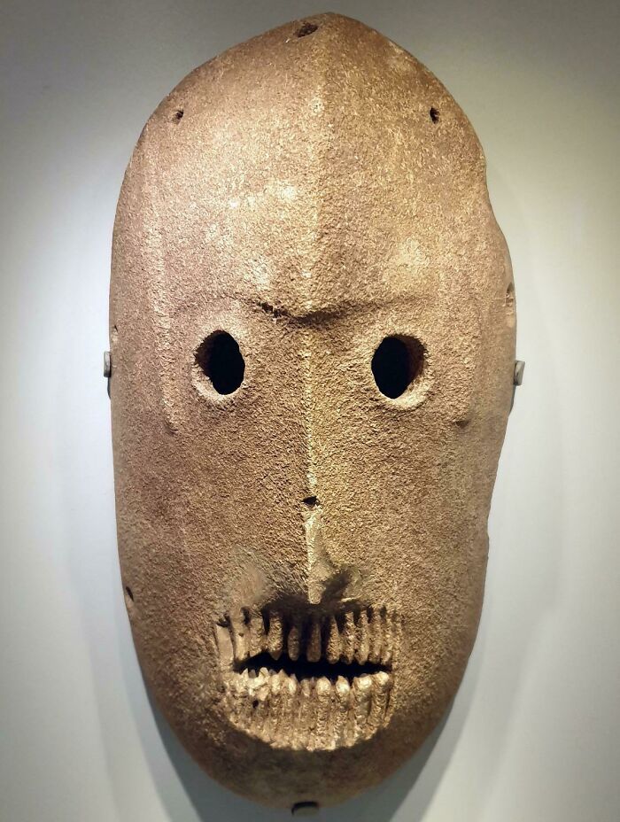 Máscara de piedra de 9000 años, la más antigua del mundo. Encontrada en el desierto de Judea