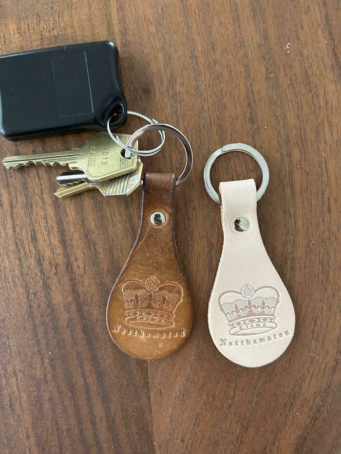 The Same Keychain After 1 Year Of Use