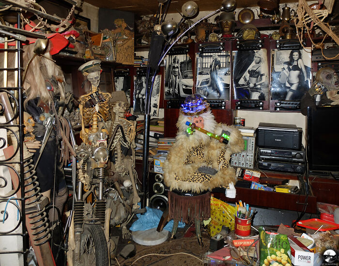 A House Full Of Creepy Stuff In Germany