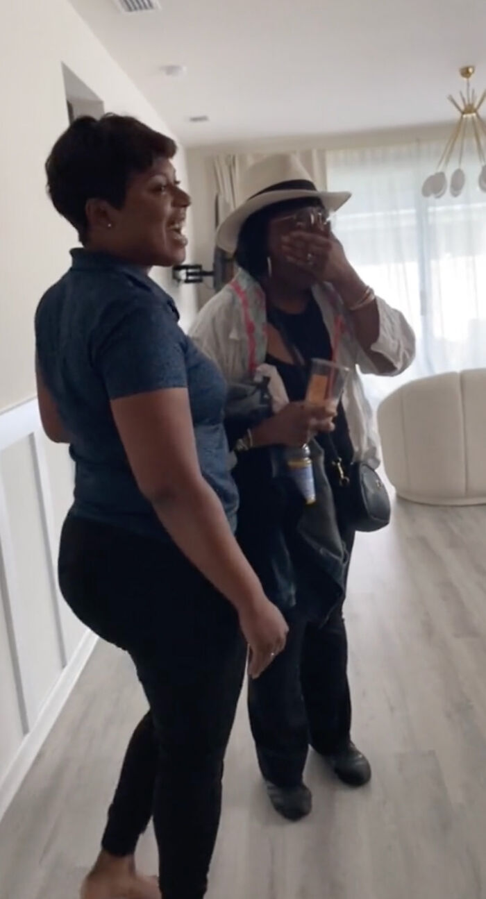 Best Kept Secret: Daughter Was Hiding Her New House For A Year To Surprise Her Mom Best Kept Secret: Daughter Was Hiding Her New House For A Year To Surprise Her Mom