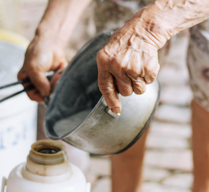 30 ‘Cooking Crimes’ People Know Are Wrong, But Still Do Them