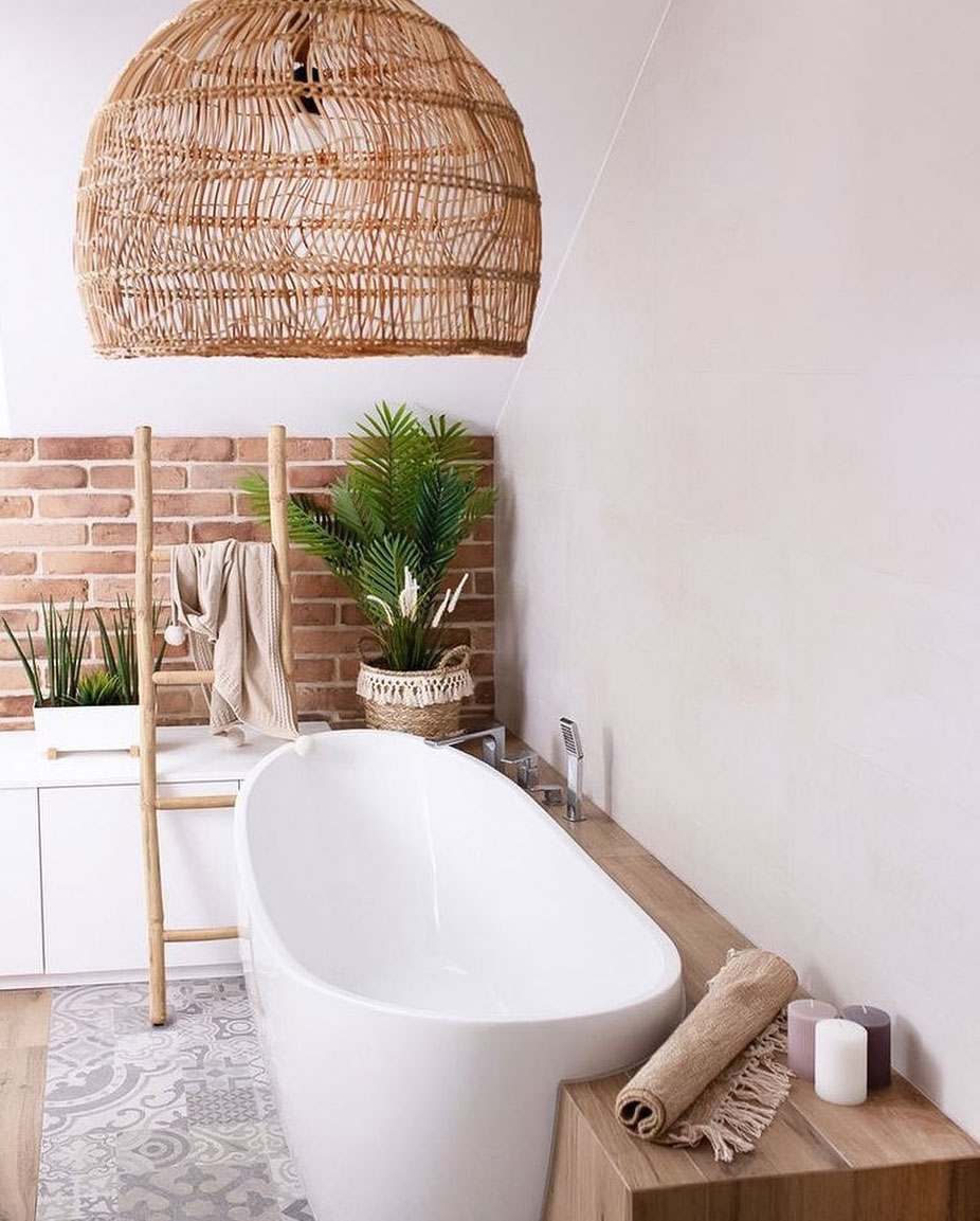 Bathroom with rattan lampshade