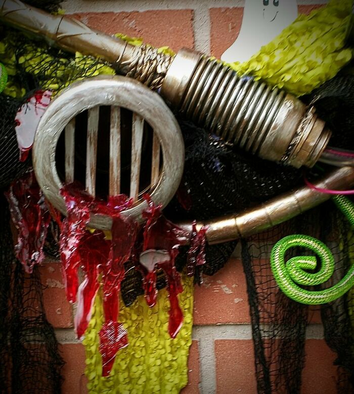 I Make Custom Wreaths For Any Holiday; Here Are The Beetlejuice And Ghostbusters Ones That I Made For Halloween I Make Custom Wreaths For Any Holiday; Here Are The Beetlejuice And Ghostbusters Ones That I Made For Halloween