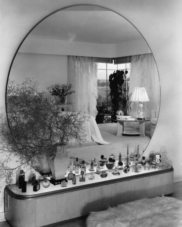 1938 Vanity