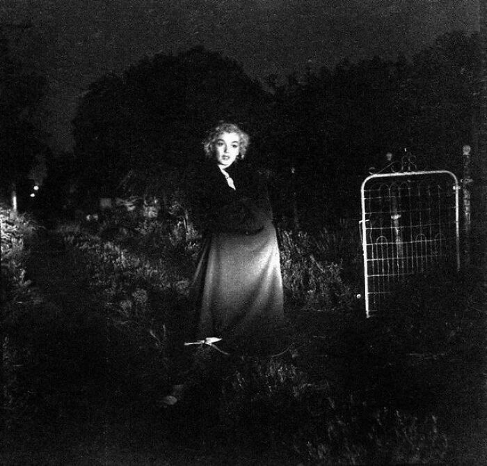 This Session Was To Be The Last One Between Marilyn Monroe By Andre De Dienes, Even Though He Asked To Take Photos Of Her Several Years Later. Marilyn Suffered From Insomnia Throughout Her Adult Life. One Night Yet Again In 1953 When She Couldn’t Sleep She Called Andre De Dienes Who Came And Took These Poignant Photos
