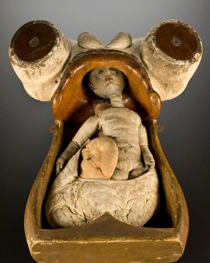 Obstetric Phantom, 18th Century. The Wood And Leather Model Was Used To Teach Medical Students, And Possibly Midwives, About Childbirth