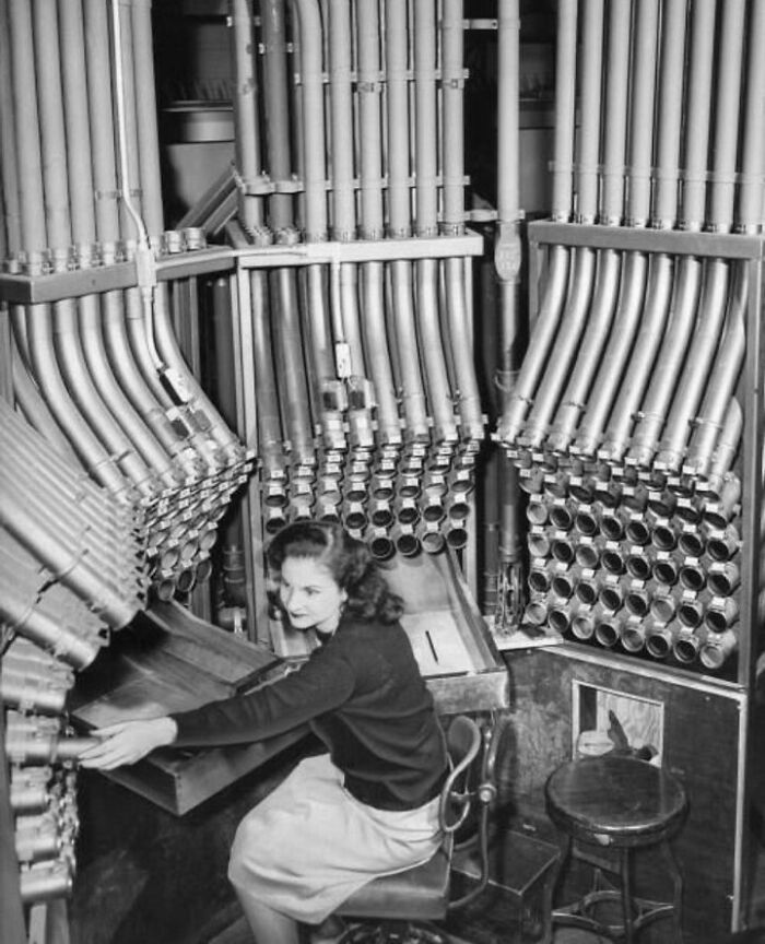 Pneumatic Tubes Connecting 23 Us Post Offices In NYC Across 27 Miles. Used Until 1957. (1900s-1950s)