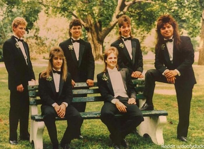 Mi padre en su boda rockera de 1987, todos con pelazo