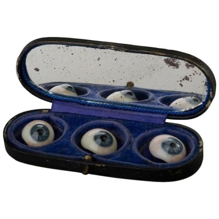 Three Glass Eyes In Their Storage Box Blown Glass Prosthesis. French Made, C.1900s