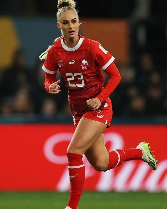 Alisha Lehmann is the most influential female soccer star. How