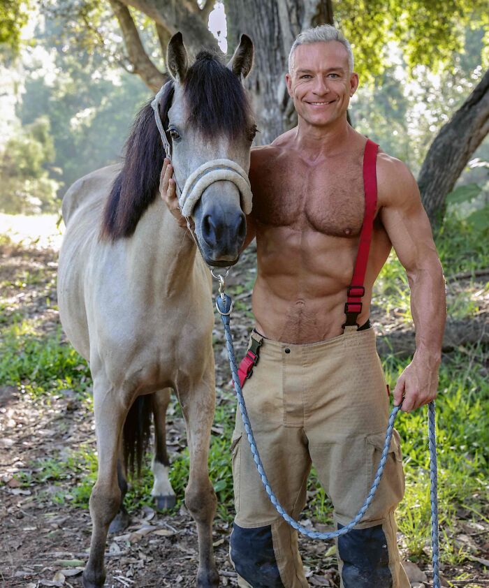 Australian-Firefighters-Charity-Animals-Calendar-2024