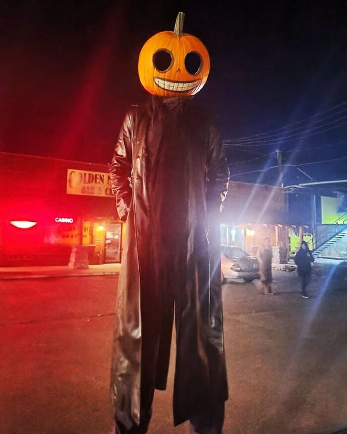 Pumpkin Man (On Stilts)