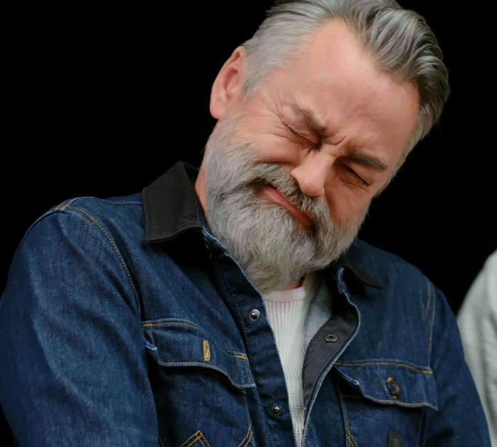 Man Crossbreeds Carolina Reaper With "Brutally Hot" Mystery Pepper, Beats His Own Guinness World Record Man Crossbreeds Carolina Reaper With "Brutally Hot" Mystery Pepper, Beats His Own Guinness World Record