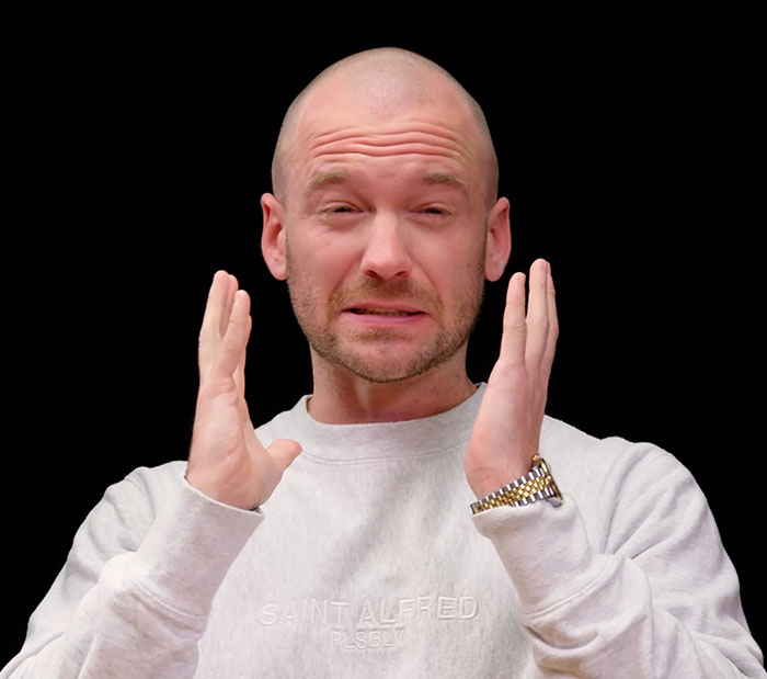 Man Crossbreeds Carolina Reaper With "Brutally Hot" Mystery Pepper, Beats His Own Guinness World Record Man Crossbreeds Carolina Reaper With "Brutally Hot" Mystery Pepper, Beats His Own Guinness World Record