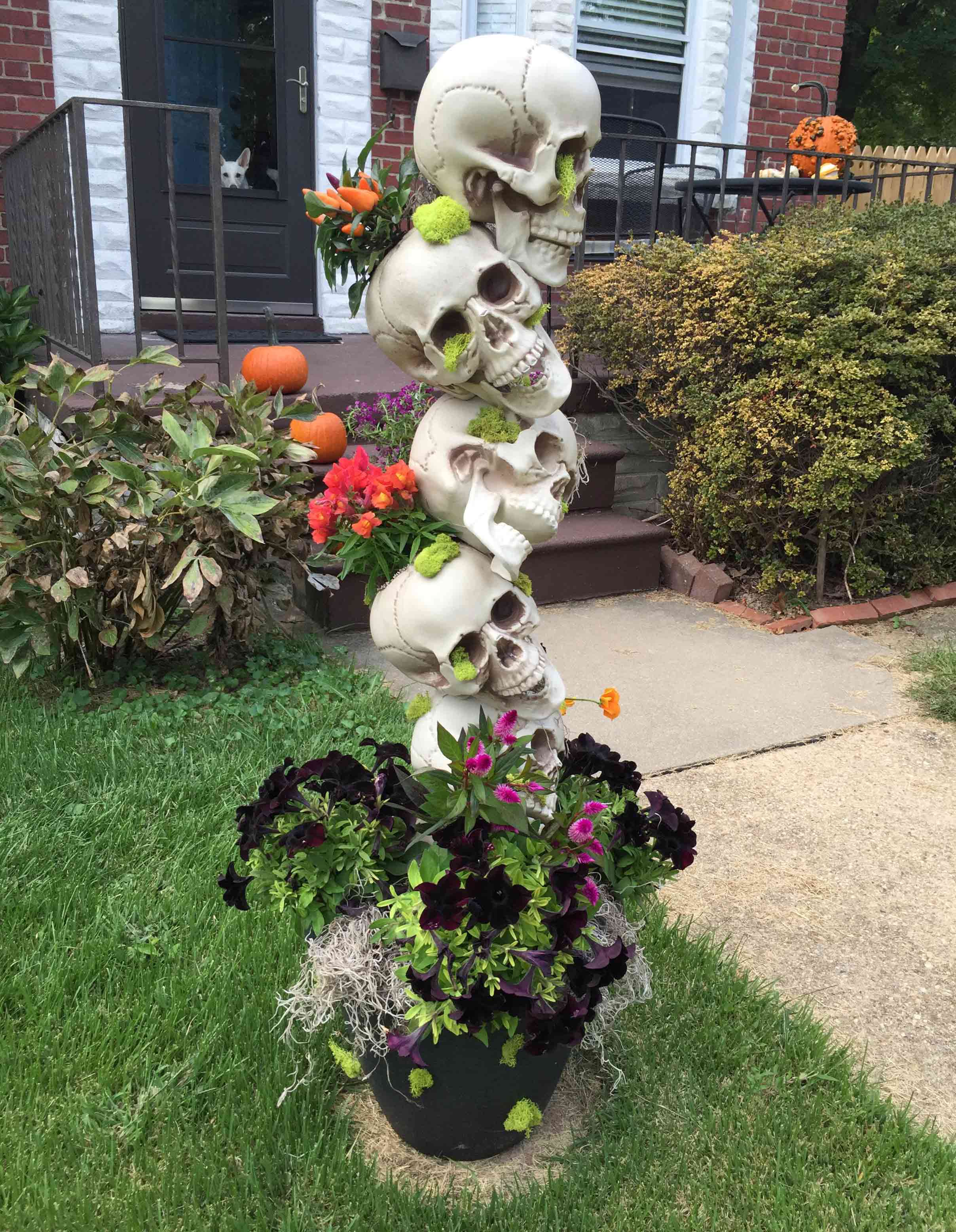 Skull tower in flowerpot