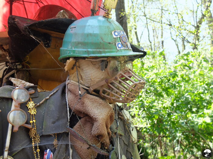 Czech Forest Outsider Crafts Sculptures For 20 Years (9 Pics) Czech Forest Outsider Crafts Sculptures For 20 Years (9 Pics)