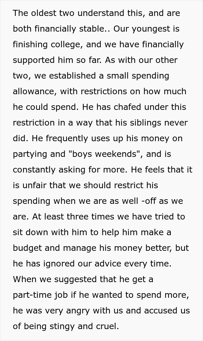"He Stole One Of My Credit Cards": Entitled Son Expects His Well-Off Boomer Parents To Support Him "He Stole One Of My Credit Cards": Entitled Son Expects His Well-Off Boomer Parents To Support Him