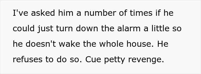 Woman Maliciously Gets Up And Starts Her Day After Roommate's First 5AM Alarm As Petty Revenge Woman Maliciously Gets Up And Starts Her Day After Roommate's First 5AM Alarm As Petty Revenge