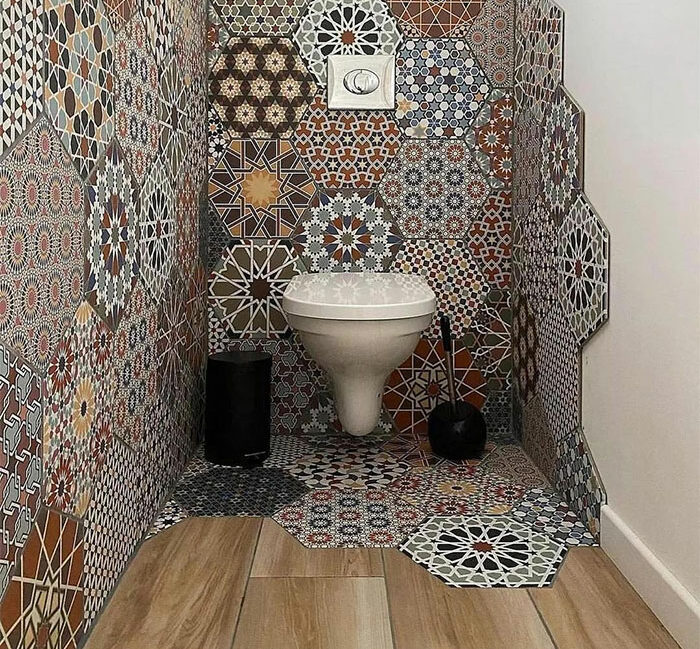 bathroom with modern Moroccan style walls and toilet