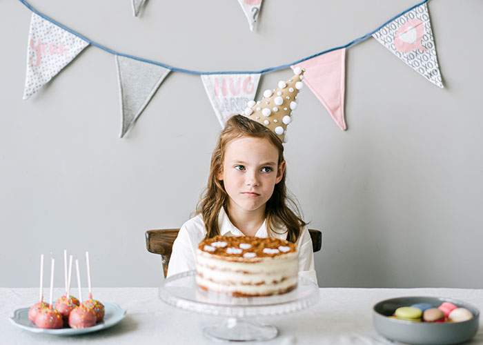 Mom Confronts ‘Karen’ After She Forces 6 Y.O.’s B-Day Party Guests To Give Up Their Build-A-Bears Mom Confronts ‘Karen’ After She Forces 6 Y.O.’s B-Day Party Guests To Give Up Their Build-A-Bears