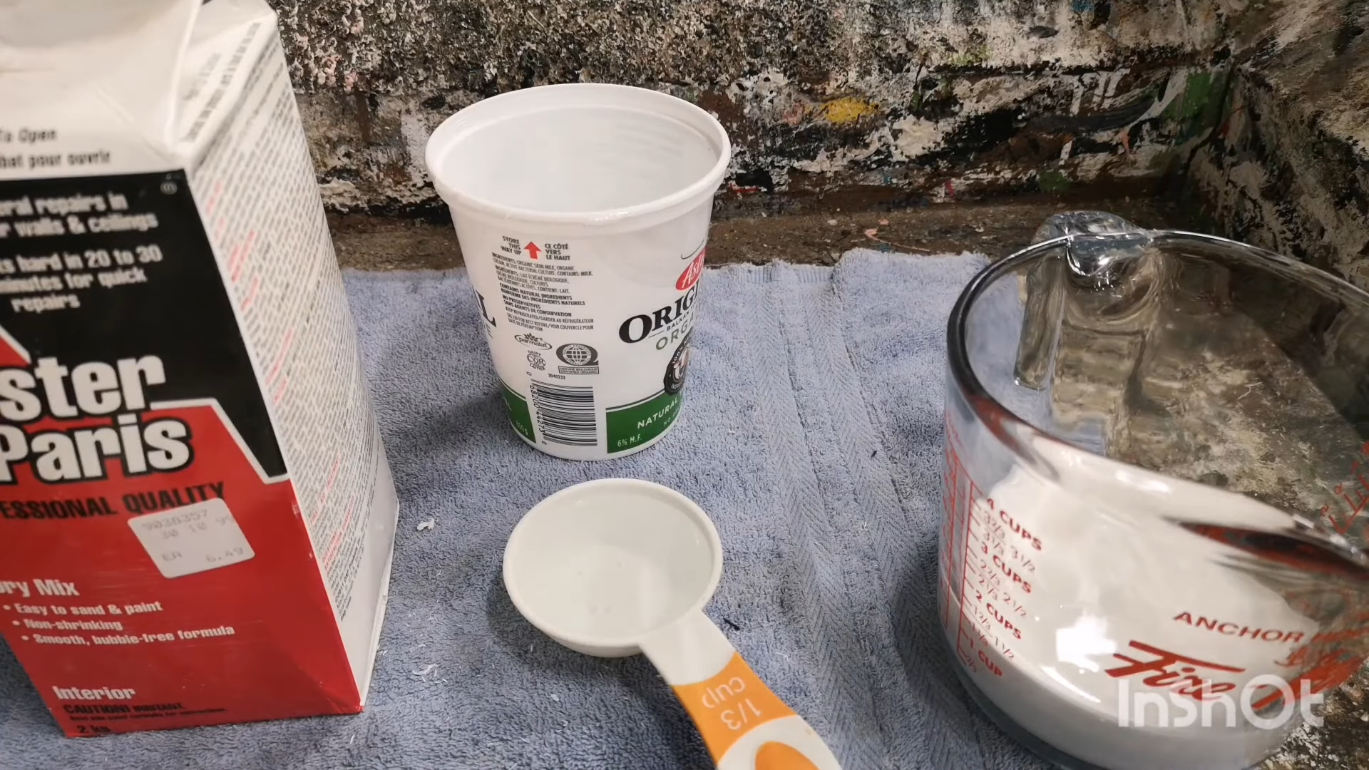 Master the Art of Using Chalk Paint to Revamp Your Home Decor