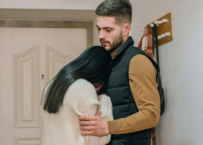 Guy Breaks Up With GF Of 3 Months Because She's Pregnant And He Doesn't Want To Be A Dad Guy Breaks Up With GF Of 3 Months Because She's Pregnant And He Doesn't Want To Be A Dad