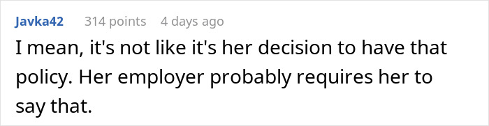 “It’s Cheaper To Pay With Cash”: Customer Makes Cashier Regret Pushing Their Policy On Them “It’s Cheaper To Pay With Cash”: Customer Makes Cashier Regret Pushing Their Policy On Them