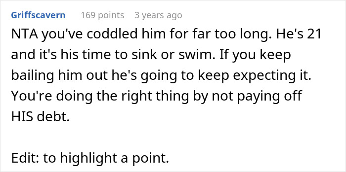 "He Stole One Of My Credit Cards": Entitled Son Expects His Well-Off Boomer Parents To Support Him "He Stole One Of My Credit Cards": Entitled Son Expects His Well-Off Boomer Parents To Support Him