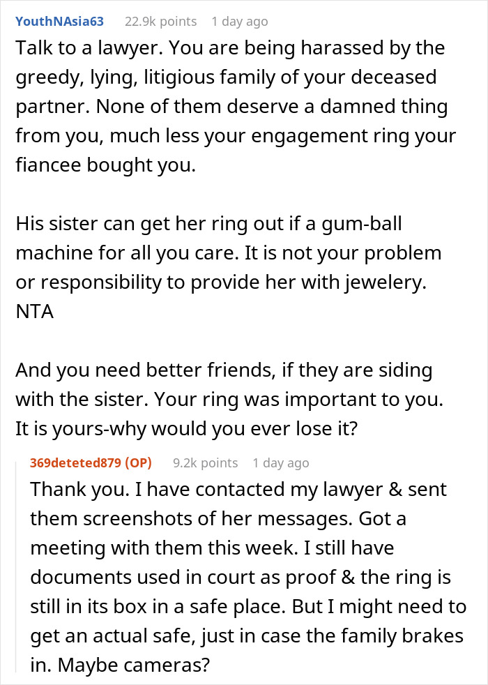 Screenshot of a Reddit conversation discussing a family heirloom dispute involving the late son’s fiancé and court action. Screenshot of a Reddit conversation discussing a family heirloom dispute involving the late son’s fiancé and court action.