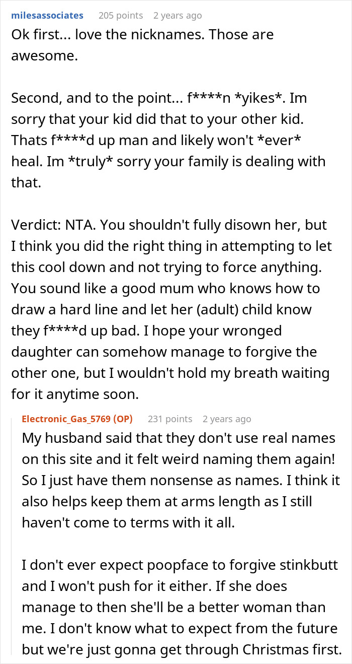 Woman Thinks Mom Is Wrong For Uninviting Her From Christmas Because Of Dating Sister’s Husband Woman Thinks Mom Is Wrong For Uninviting Her From Christmas Because Of Dating Sister’s Husband