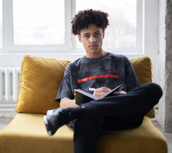 "Being Home At 8": Guy Refuses To Listen To His Sister's Husband's House Rules "Being Home At 8": Guy Refuses To Listen To His Sister's Husband's House Rules