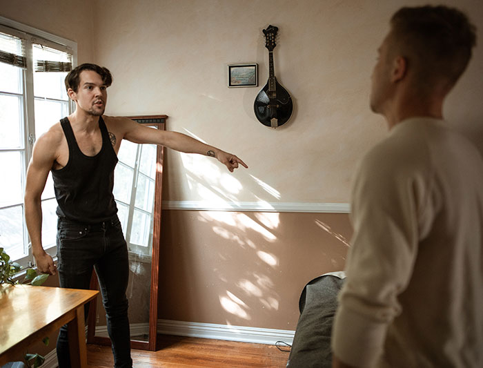 "Being Home At 8": Guy Refuses To Listen To His Sister's Husband's House Rules "Being Home At 8": Guy Refuses To Listen To His Sister's Husband's House Rules