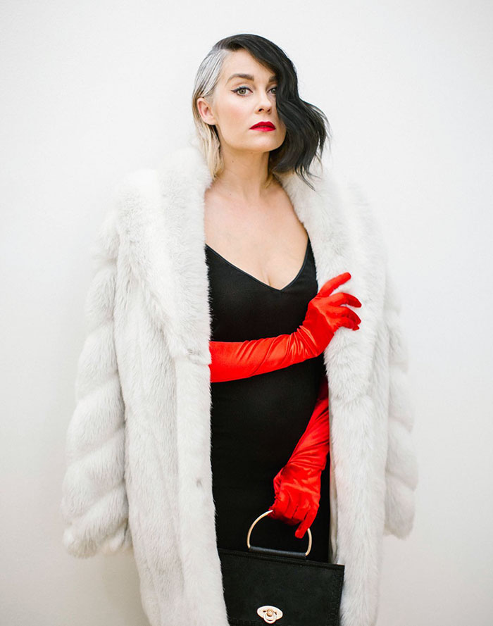 Looking For Halloween Costume Inspiration? At Your Service. I Present To You This Chic Cruella De Vil Costume