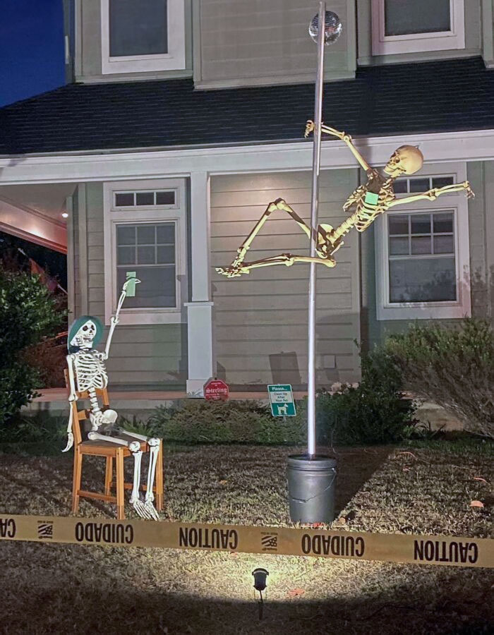 A Neighbor's 2022 Halloween Decoration