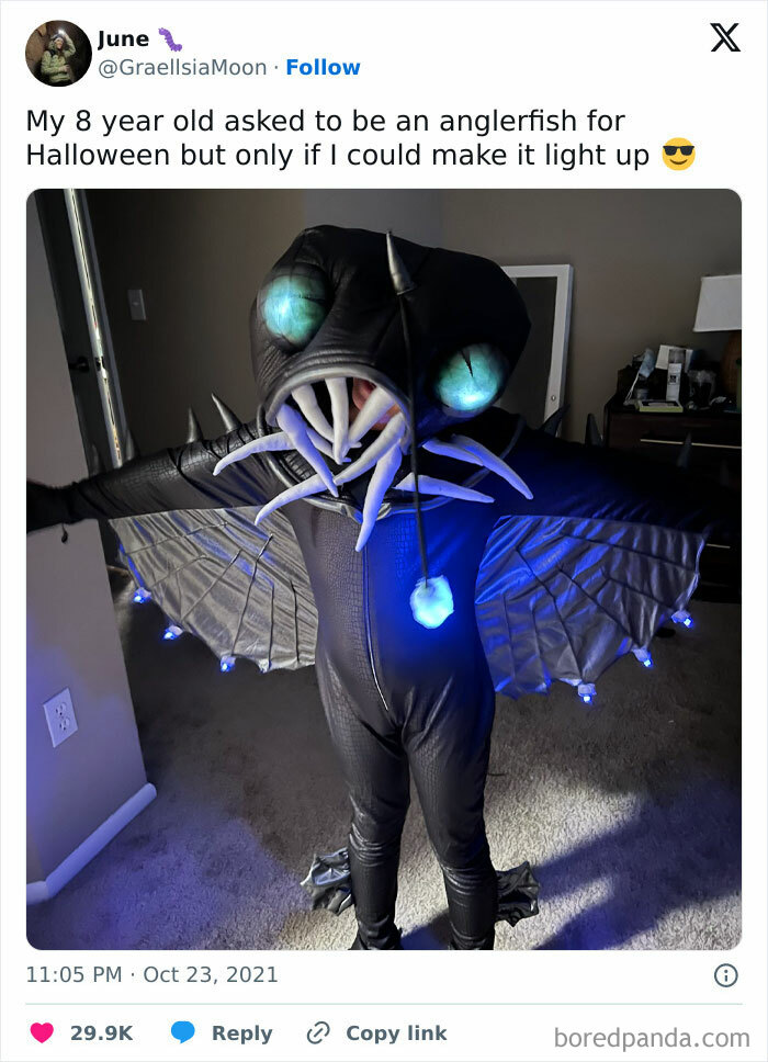 For Clarity, I Added LEDs To A Costume You Can Get Online. I Didn't Make This From Scratch