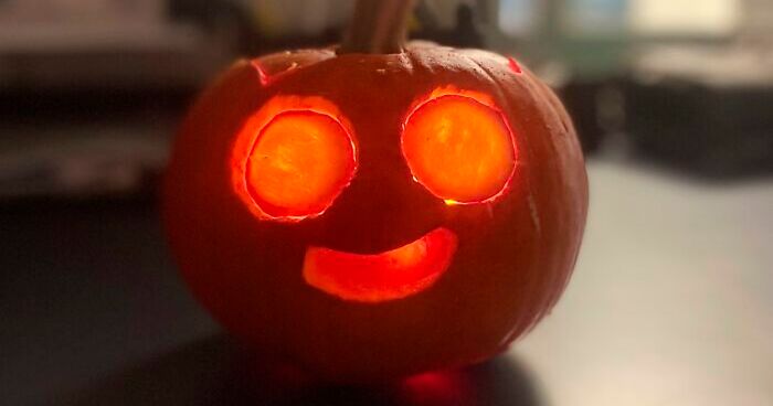 50 Times People Took Halloween Pumpkin Carving To A Whole New Level And Created These Masterpieces (New Pics)