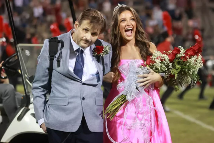Father Struggling With Cancer Escorts Daughter In Homecoming Ceremony, Leaves Family In Tears Father Struggling With Cancer Escorts Daughter In Homecoming Ceremony, Leaves Family In Tears