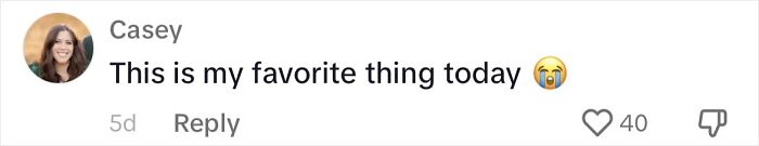 Disneyland Works Its Magic As Man Proposing To His Boyfriend Gets Proposed To Back Disneyland Works Its Magic As Man Proposing To His Boyfriend Gets Proposed To Back