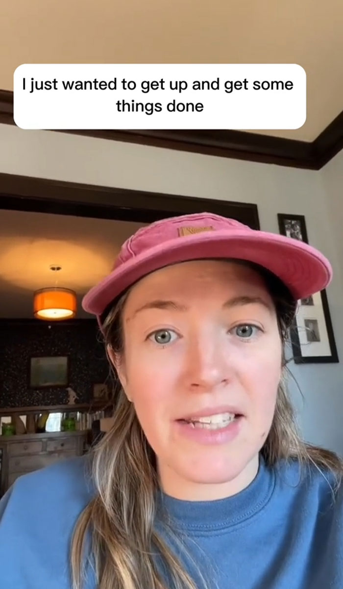 Man Finds It Funny His Wife Is Doing The Laundry 7 Days After Giving Birth, People Call Him Out