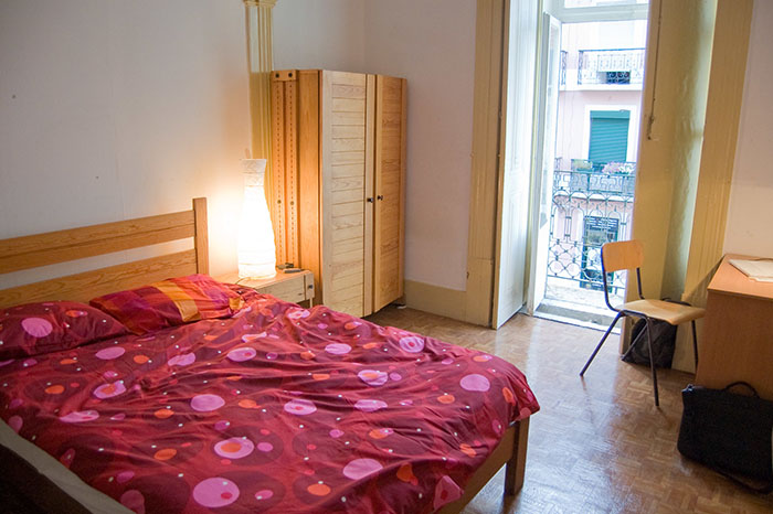 Parent Expects Son To Keep Paying Rent Even While He’s Away From Home, He Refuses Parent Expects Son To Keep Paying Rent Even While He’s Away From Home, He Refuses