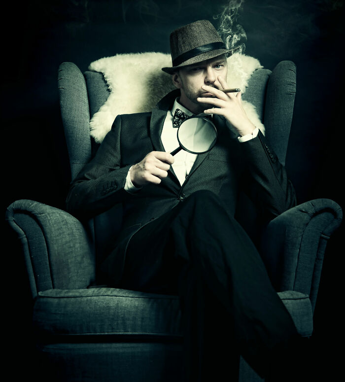 Man wearing Sherlock Holmes costume