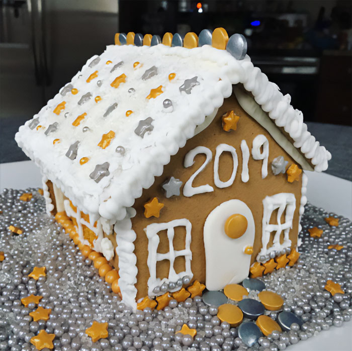 New Year's gingerbread house.