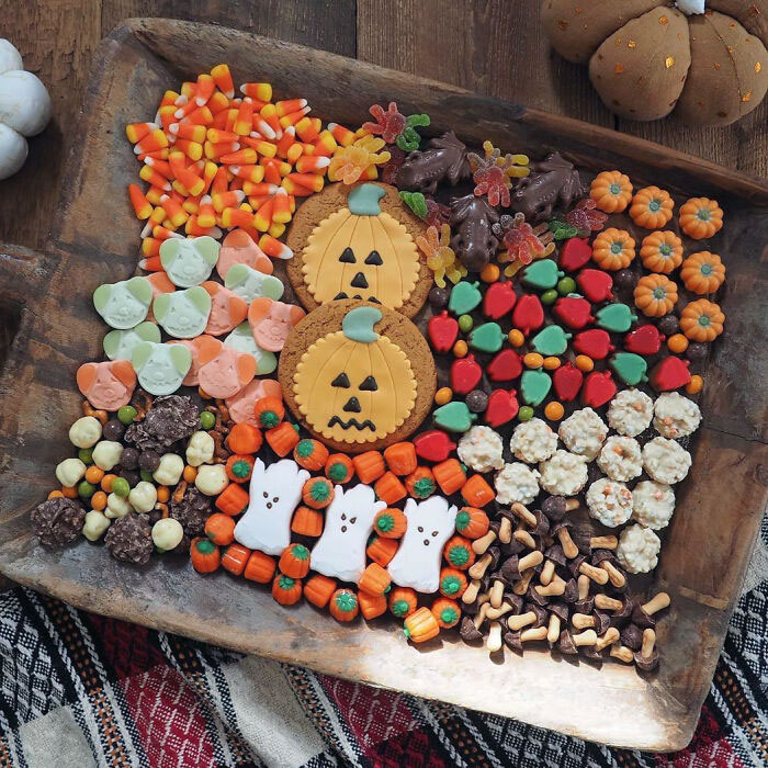 A Spooky-Themed Dessert Charcuterie Board