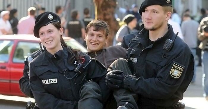 50 Pics That Capture The Beauty Of Humans That’s Often Overlooked