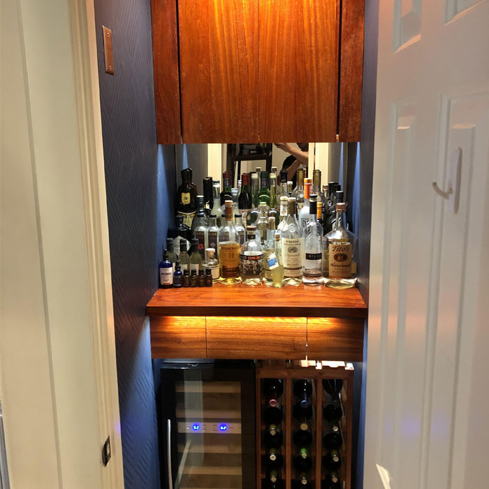 Small closet bar 