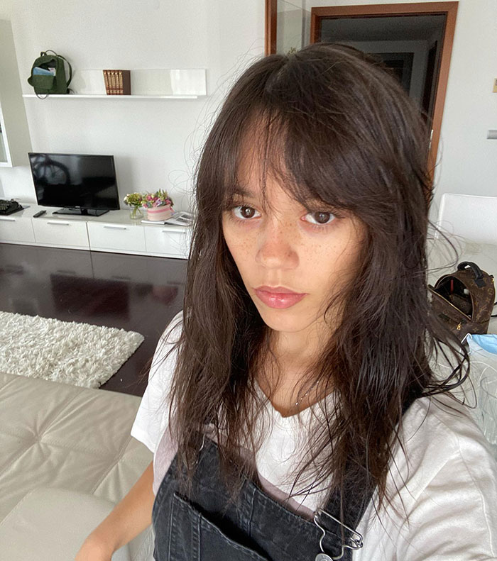 “I Feel Embarrassed Now”: People Lose It At Jenna Ortega Correctly Pronouncing Rihanna’s Name “I Feel Embarrassed Now”: People Lose It At Jenna Ortega Correctly Pronouncing Rihanna’s Name
