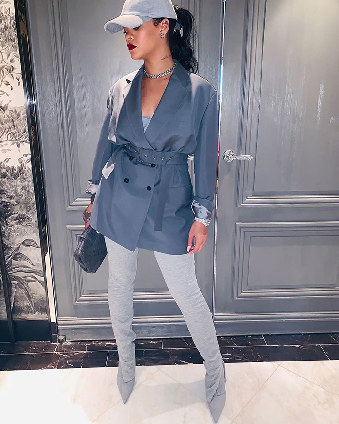 “I Feel Embarrassed Now”: People Lose It At Jenna Ortega Correctly Pronouncing Rihanna’s Name “I Feel Embarrassed Now”: People Lose It At Jenna Ortega Correctly Pronouncing Rihanna’s Name