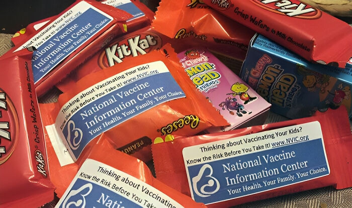 An Anti-Vaxxer Group Is Trying To Get People To Pass Out Halloween Candy With This On It