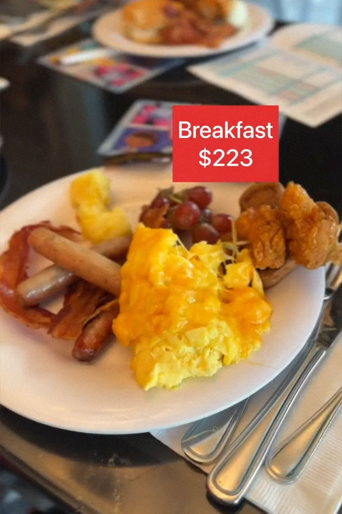 Mom Shares How Family Spent Nearly $4k On A Day At Disney, Blaming Prices, Gets Called Out Mom Shares How Family Spent Nearly $4k On A Day At Disney, Blaming Prices, Gets Called Out